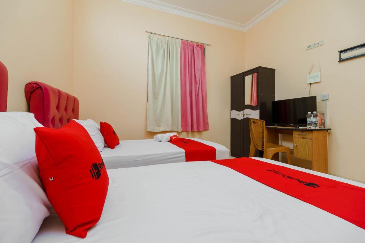 Reddoorz Syariah Near Palembang Square Mall 3 Palimbão Exterior foto