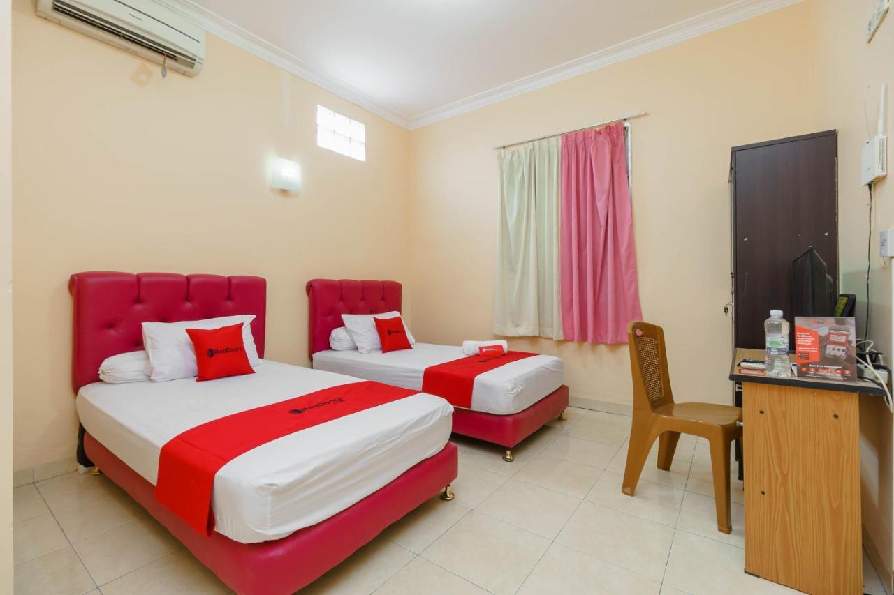Reddoorz Syariah Near Palembang Square Mall 3 Palimbão Exterior foto