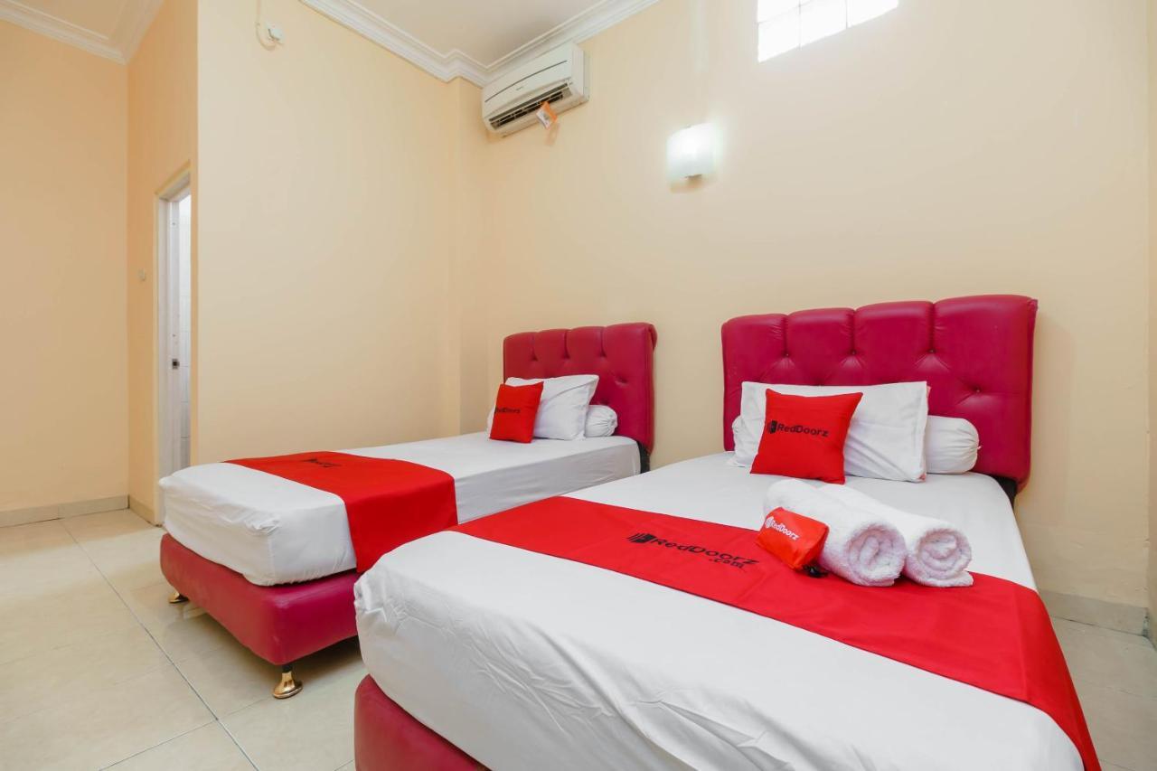 Reddoorz Syariah Near Palembang Square Mall 3 Palimbão Exterior foto